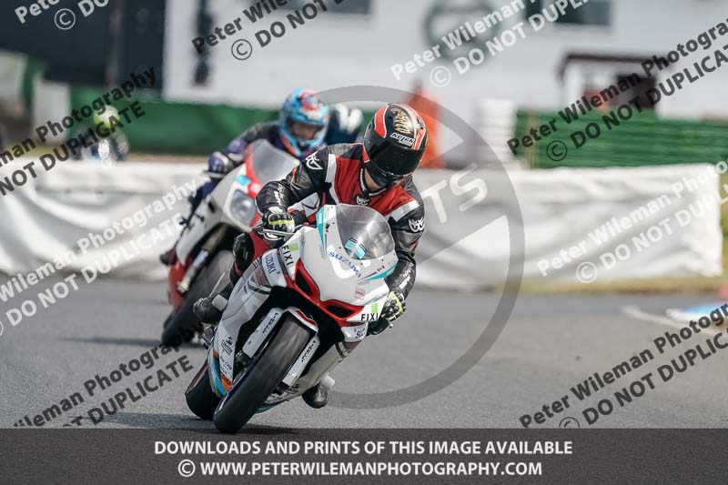 enduro digital images;event digital images;eventdigitalimages;mallory park;mallory park photographs;mallory park trackday;mallory park trackday photographs;no limits trackdays;peter wileman photography;racing digital images;trackday digital images;trackday photos